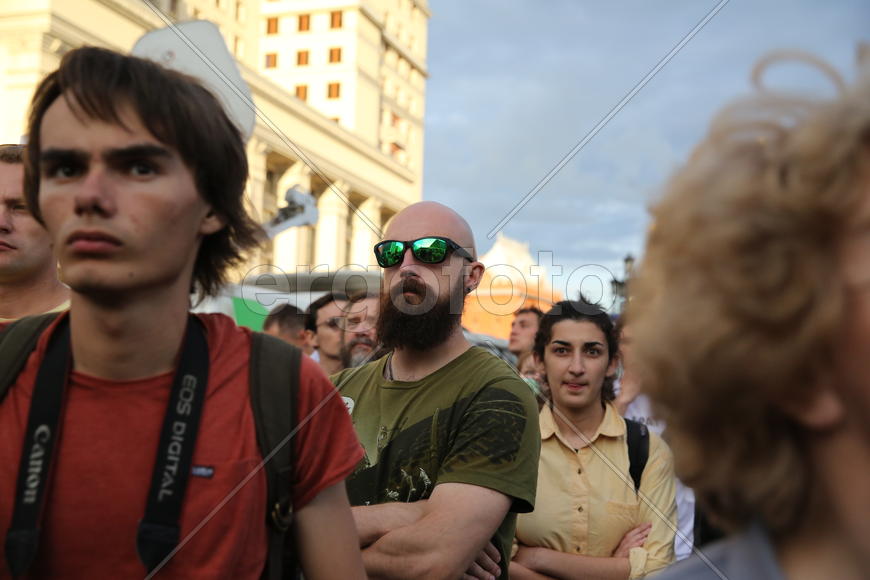 Митинг в защиту Навального, люди, толпа
