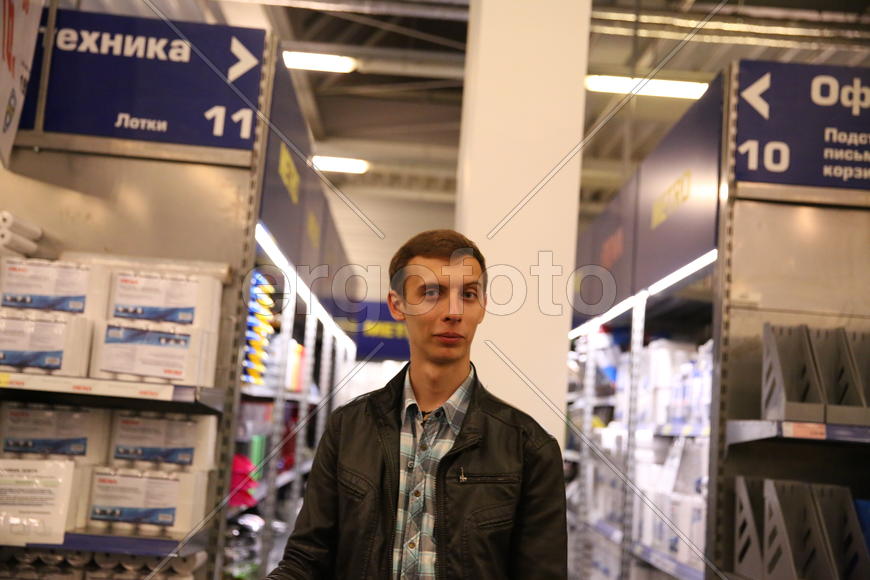 Павел Петрухин в магазине Metro