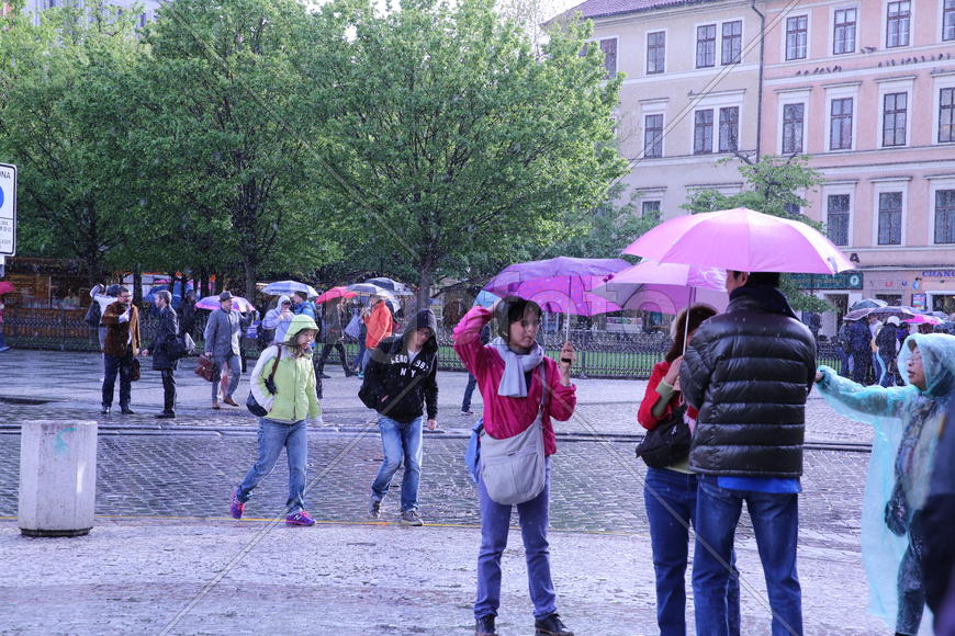 Туристы под дождём