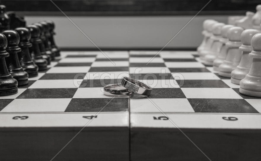 Кольца на шахматной доске