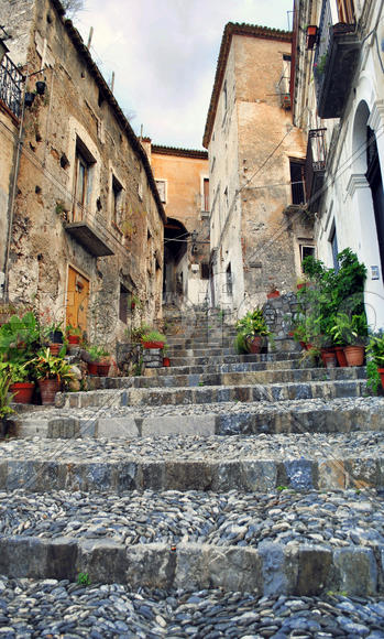 Каменная лестница старого города