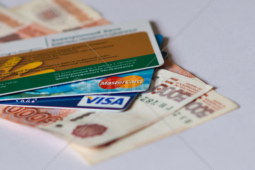 Кредитные и дебетовые карты международных систем 