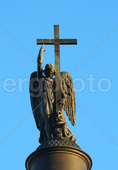 Ангел на вершине Александрийского столба