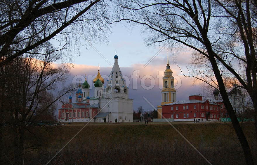 КОЛОМНА. Вид на Коломенский кремль