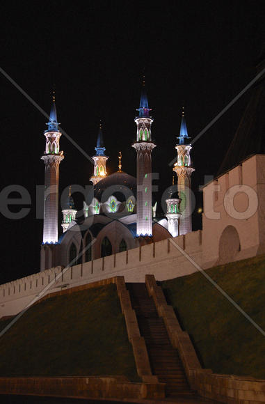 Казань. Мечеть Кул-Шариф ночью