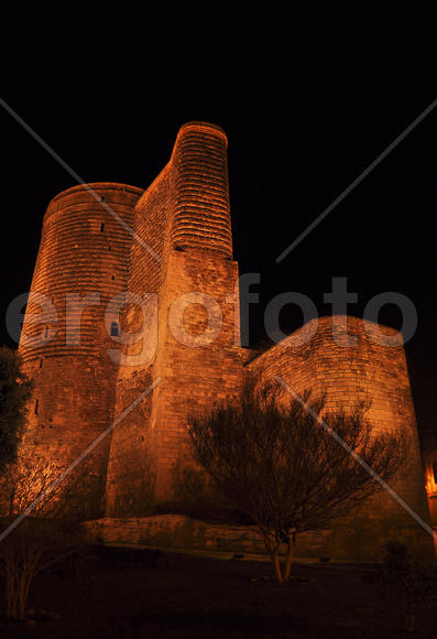 Баку, Девичья башня