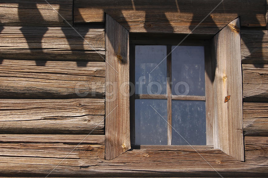 Карелия. Окно старого дома