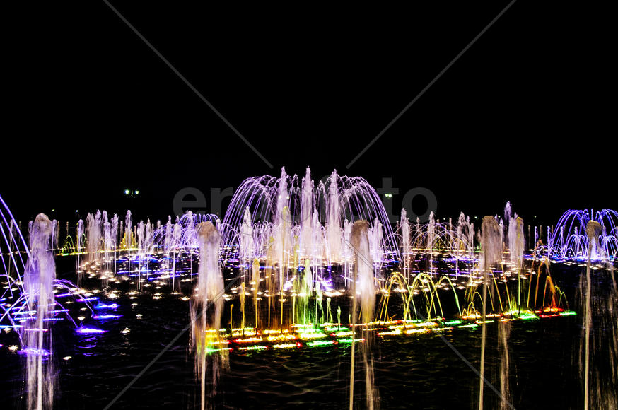 Танцующий фонтан в Царицыно
