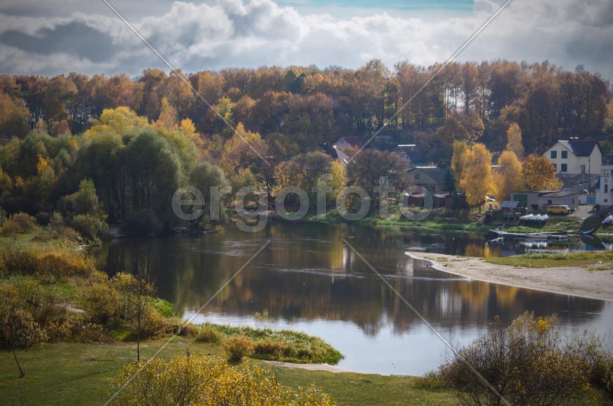 Золотая осень. Река Березина. Город Борисов. Беларусь