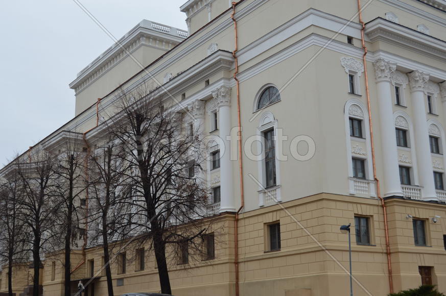 Казань. Архитектура. Здание театра оперы и балета