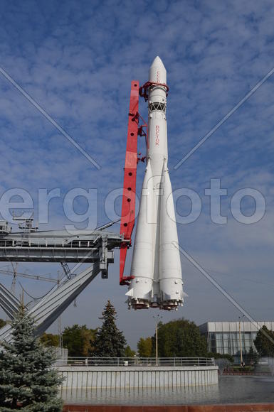 Монумент Росийской космонавтике.