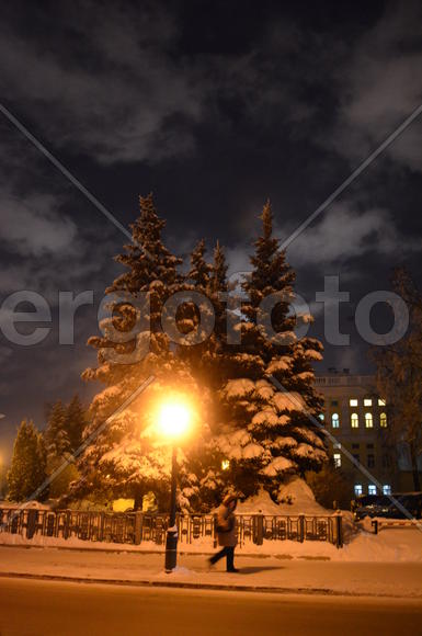 Морозный вечер в городе