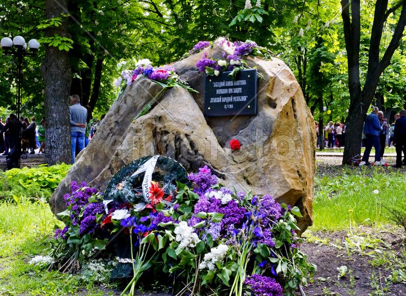 Памятник погибшим солдатам 