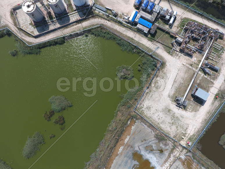 Top view of the equipment for oil separation. Equipment for the drying gas and condensate collection