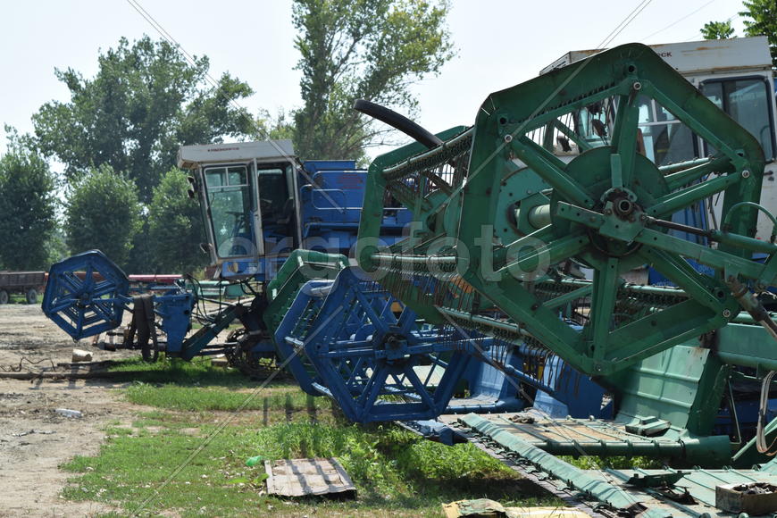 Combine harvester. Agricultural machinery for harvesting from the fields.