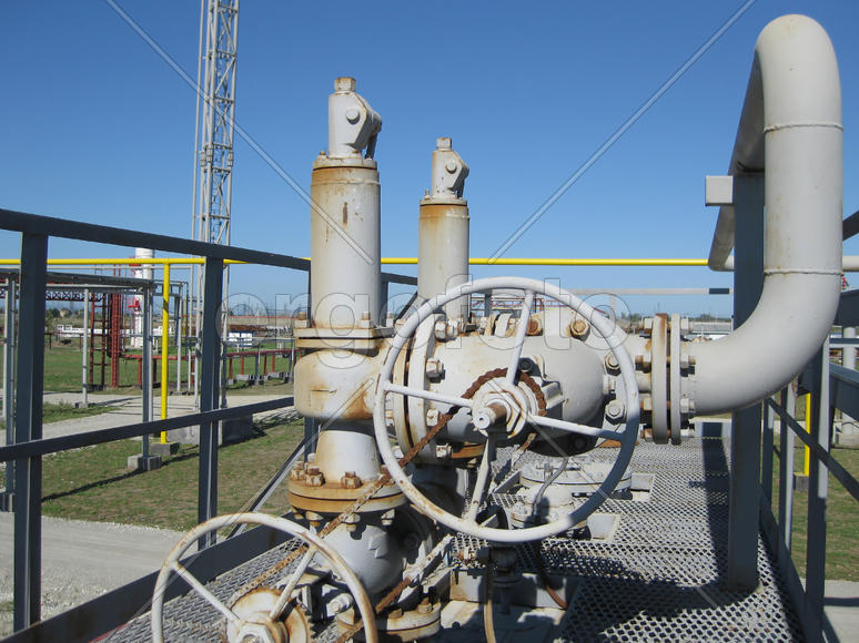 steel spring safety valve. Equipment for primary oil refining