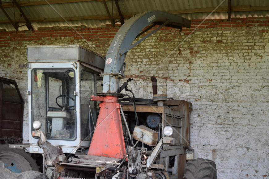 Combine harvester. Agricultural machinery for harvesting from the fields.