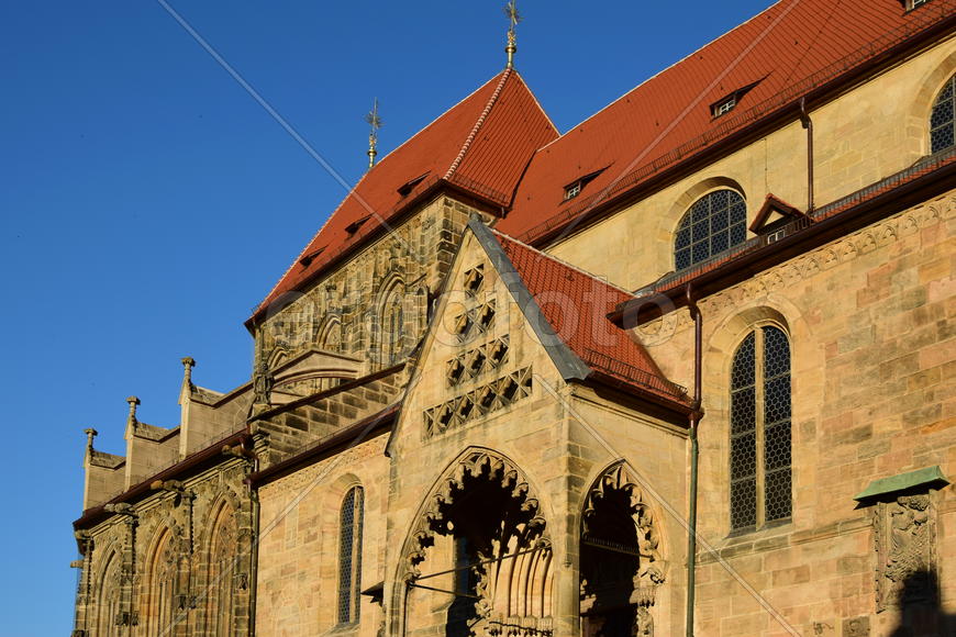 Германия - город Бамберг. Фасад старинного замка 