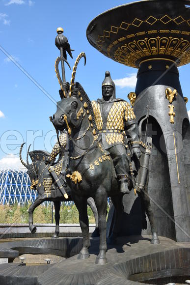 Астана - Скульптуры средневековых воинов