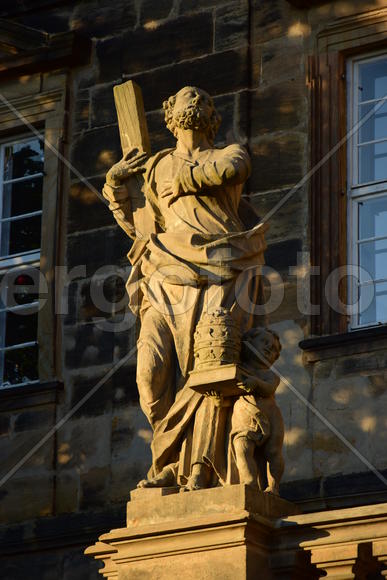 Германия - город Бамберг. Скульптура мужчины 