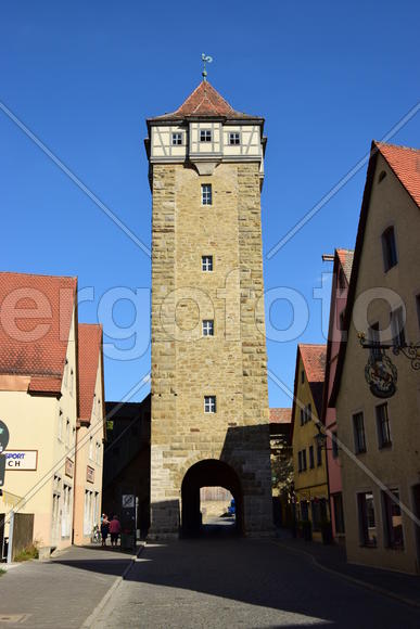 Исторический город Ротенбург в Баварии. Башня крепости 
