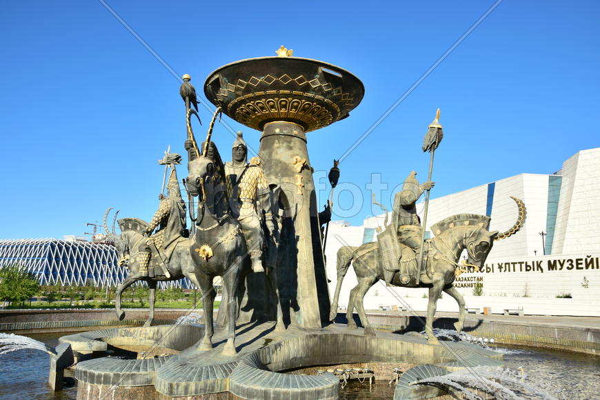 Астана - уличная скульптура