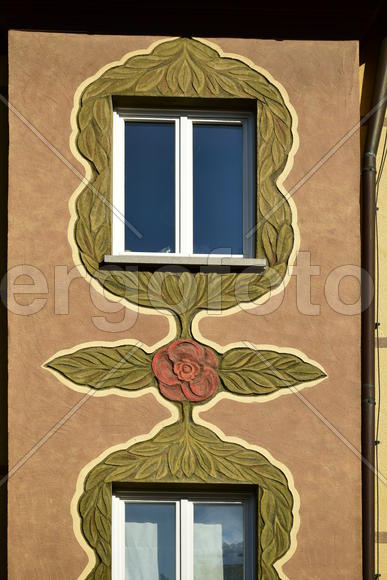 Германия - город Бамберг. Фрезка на фасаде здания 