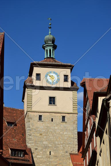 Исторический город Ротенбург в Баварии. башня с часами 