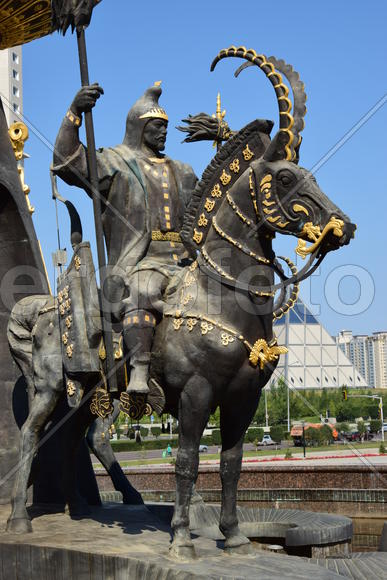 Уличная скульптура Астаны