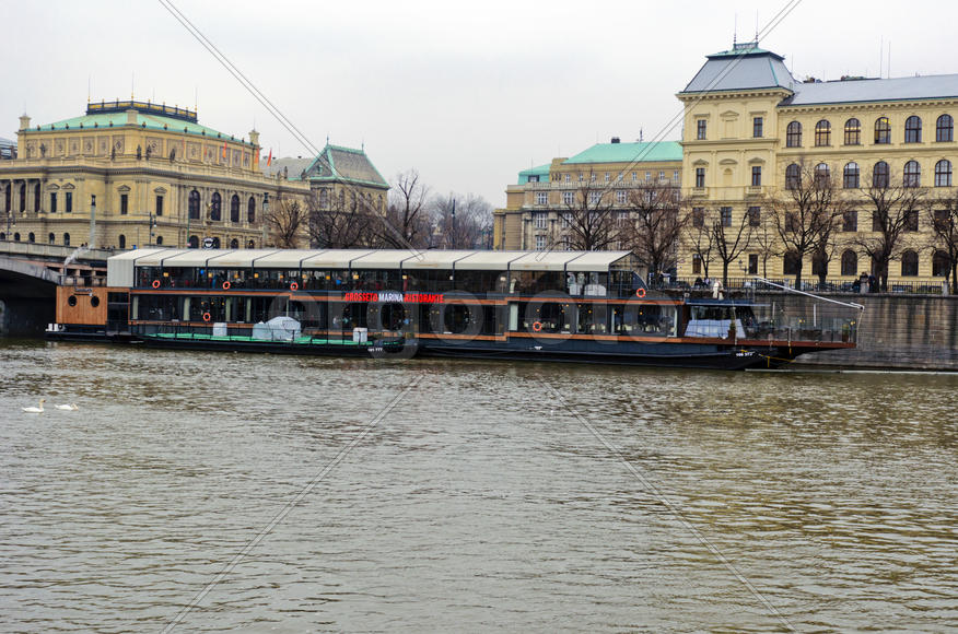 Urban landscape, the diversity of the city's architecture, urban nature or location