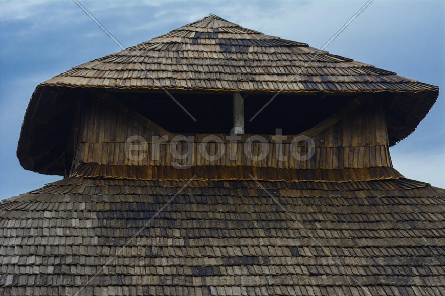 Частный дом с крышей из натуральной черепицы 