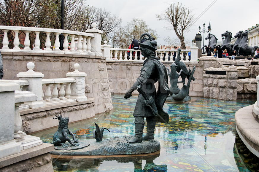 Памятник Царевне Лягушке