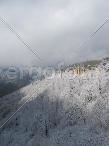 Вид на горы в снегу, Адыгея
