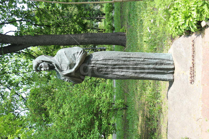 Памятник Марии Заньковецкой