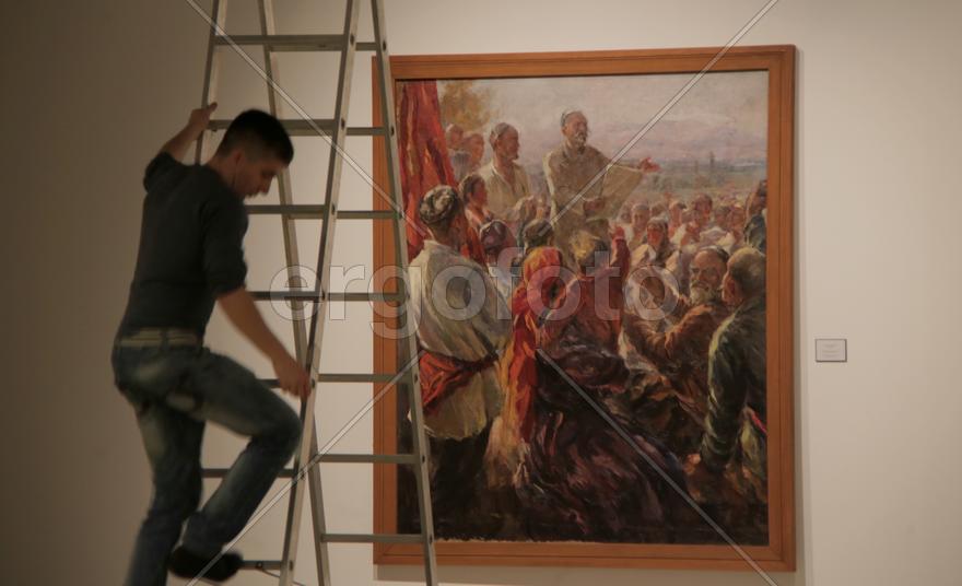 МВО «Манеж» совместно с галереей ARTSTORY представляет выставку «Ташкентский альбом. 1910–1970». На 
