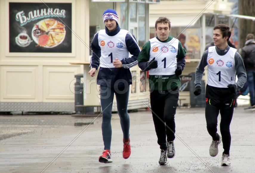 Участники Всероссийской гонки ГТО в Сокольниках