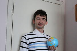 Андрей Валерьевич Кузнецов и земной шар