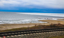 Вид на побережье Байкала с железной дороги