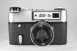 Старый советский фотоаппарат ФЭД-5в