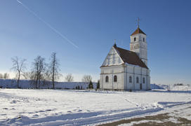 Беларусь, Заславль: старинная Спасо-Преображенская церковь и древний оборонительный вал