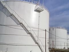 Storage tanks for petroleum products. Equipment refinery                            