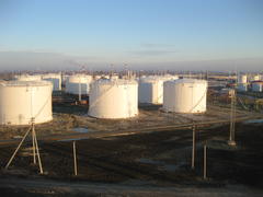 Storage tanks for petroleum products. Equipment refinery                         