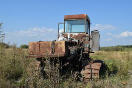 Combine harvester. Agricultural machinery for harvesting from the fields.