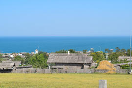 Музей Атамань. деревня и вид на море с высоты холма.