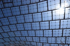 Мюнхен, Германия - Олимпийский стадион, прозрачная крыша 