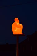 Германия - город Бамберг. Скульптуры светящиеся в ночи 