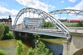 Германия - город Бамберг. Арочный железный мост 