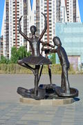 Астана - уличная скульптура. Достопримечательности Казахстана. 
