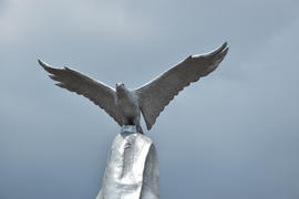 Серебряный орел на праздновании для города в Астане. Казахстан 