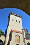 Германия. Мюнхен. Башня старинного здания 